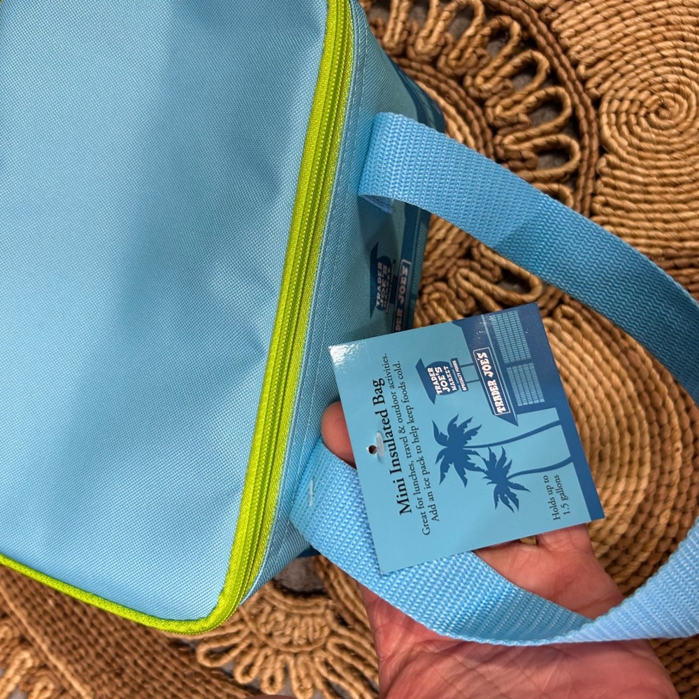 NWT Trader Joe's Mini Blue with Green Trim‎ Insulated Tote Lunch Bag Picnic - Picture 5 of 7